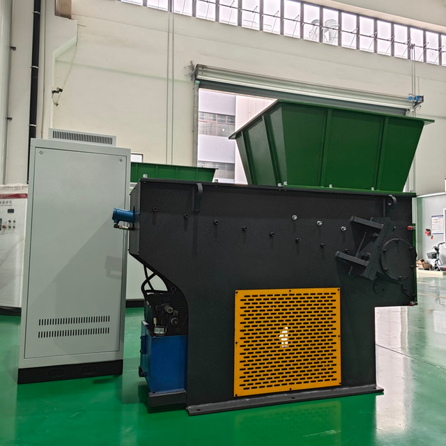 High Capacity And High Efficiency Plastic Shredder